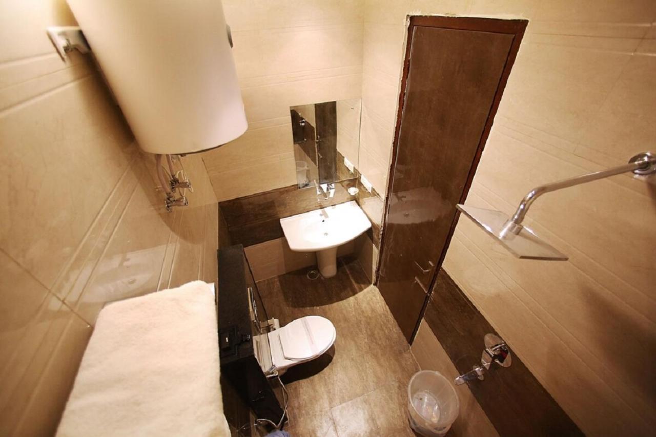 Hotel Vishal Delhi Aerocity 3*