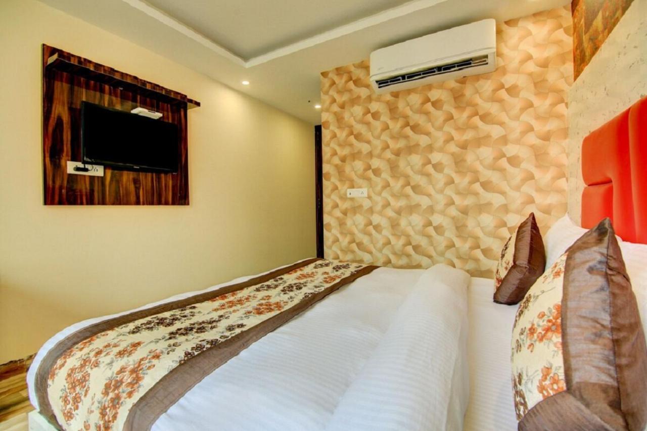 Hotel Vishal Delhi Aerocity Hotel