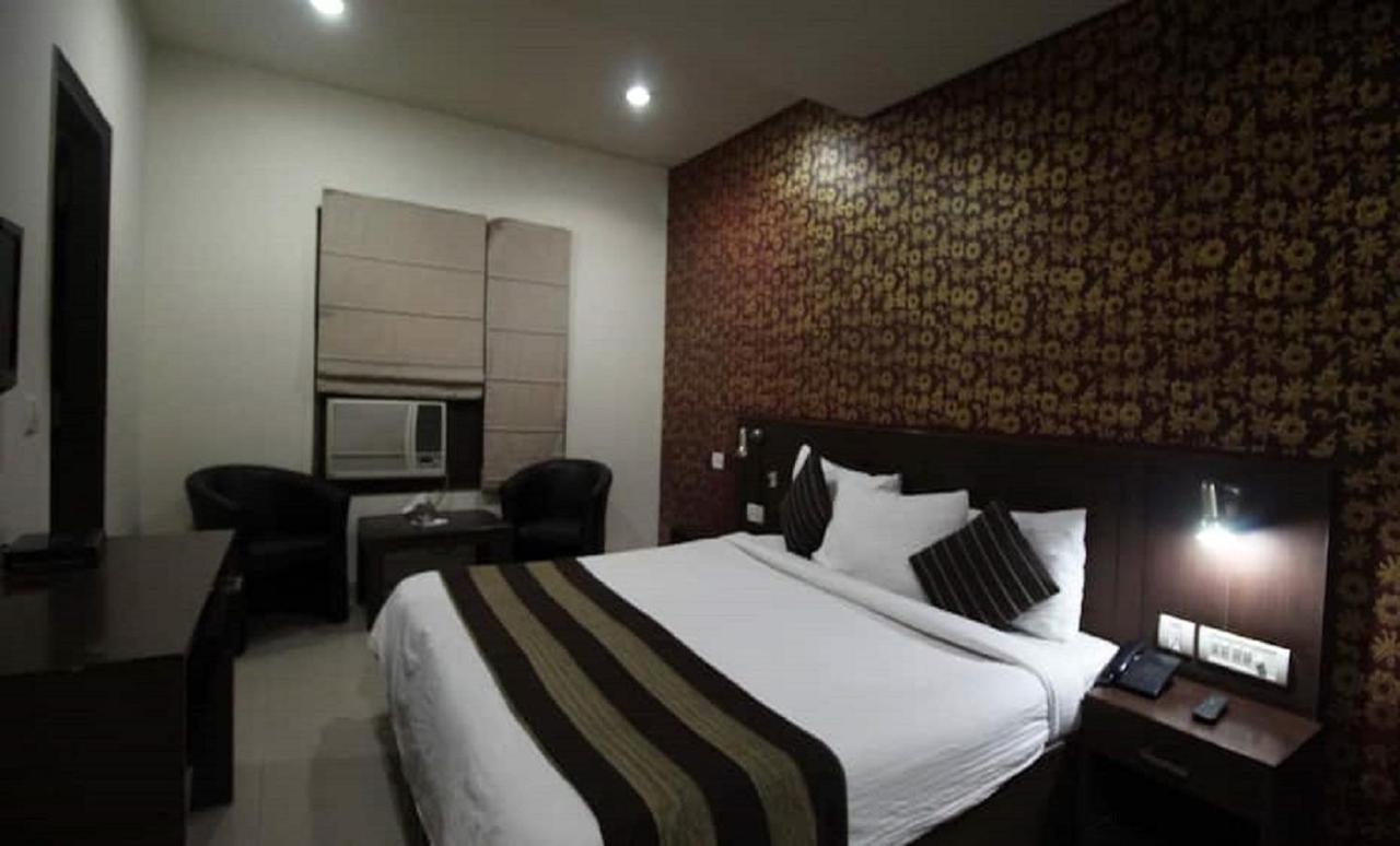Hotel Vishal Delhi Aerocity Hotel