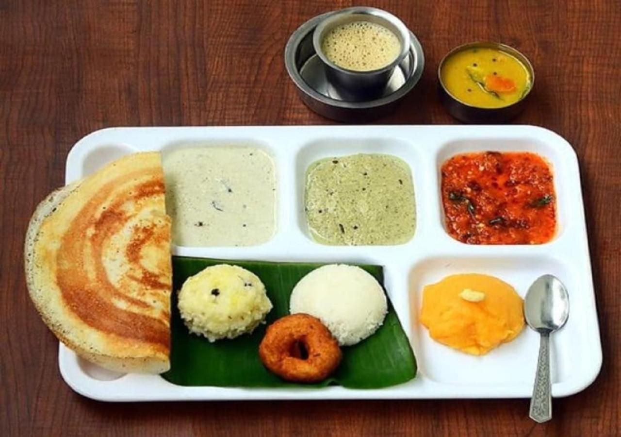 Hotel Vishal Delhi Aerocity Hotel 3*