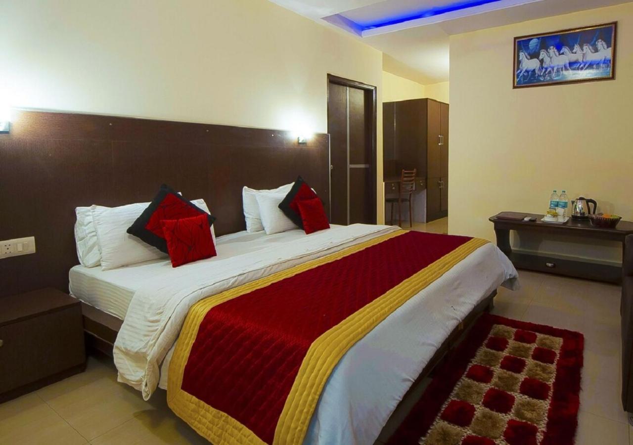 Hotel Hotel Vishal Delhi Aerocity 3*